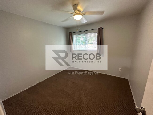 Building Photo - 4859 Campanile Dr