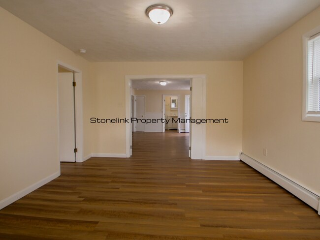 Building Photo - 125 Broad St