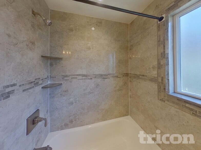 Building Photo - 3133 Swan Ln