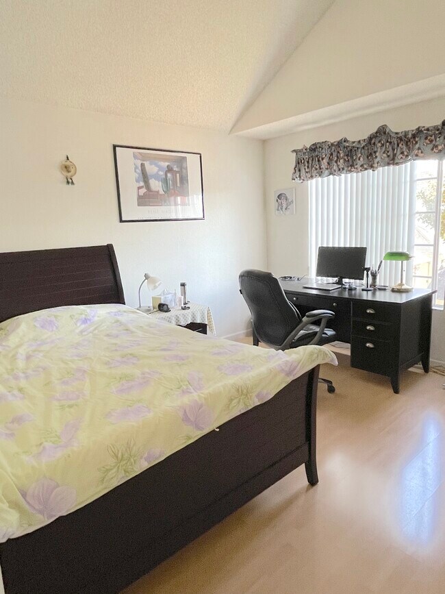 Building Photo - 6193 Potrero Dr