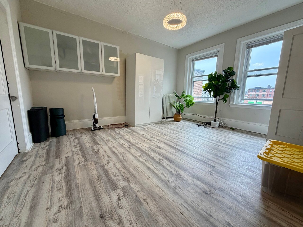 Building Photo - 14 Glenville Ave