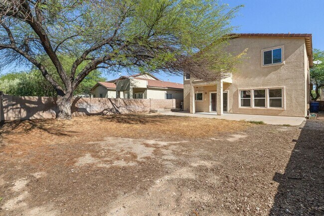 Building Photo - Located in Mesquite Ranch and the Award Wi...