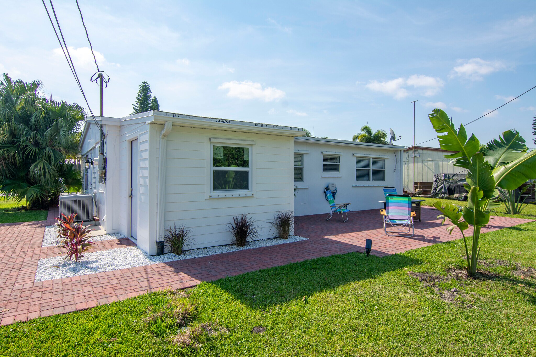 Building Photo - 1441 5th Ct