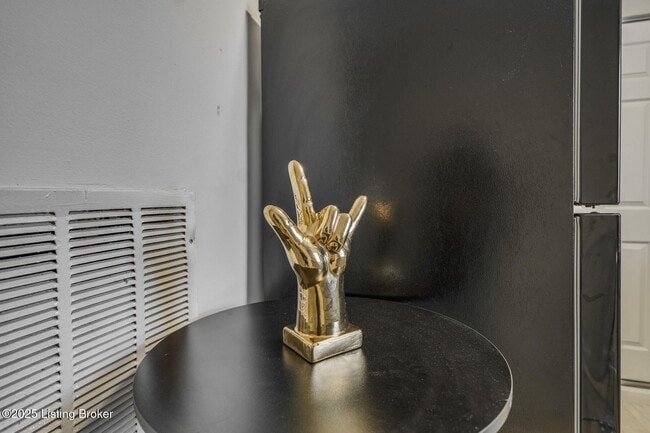 Building Photo - 1017 S Shelby St