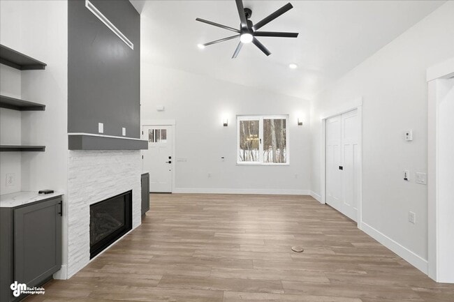 Building Photo - Fully ADA Accessible Home!