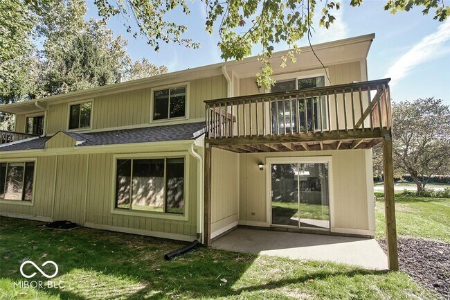 Building Photo - 9740 Lakeshore Dr E