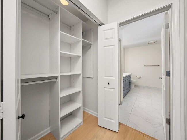 Building Photo - 1255 S State St