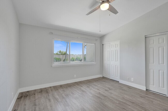 Building Photo - 9913 NW 57th Manor