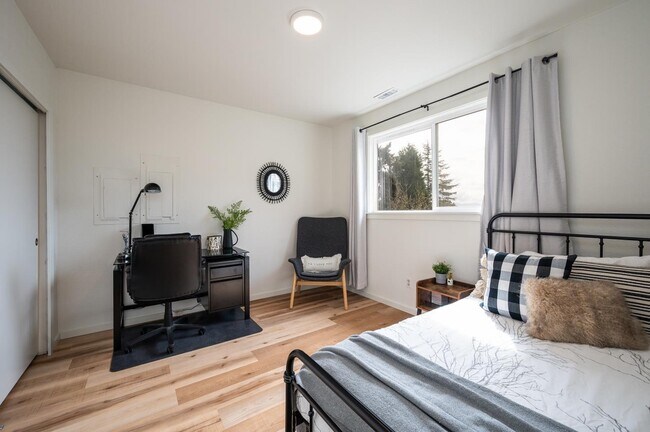 Downstairs Bedroom #1 - 2433 Crestline St