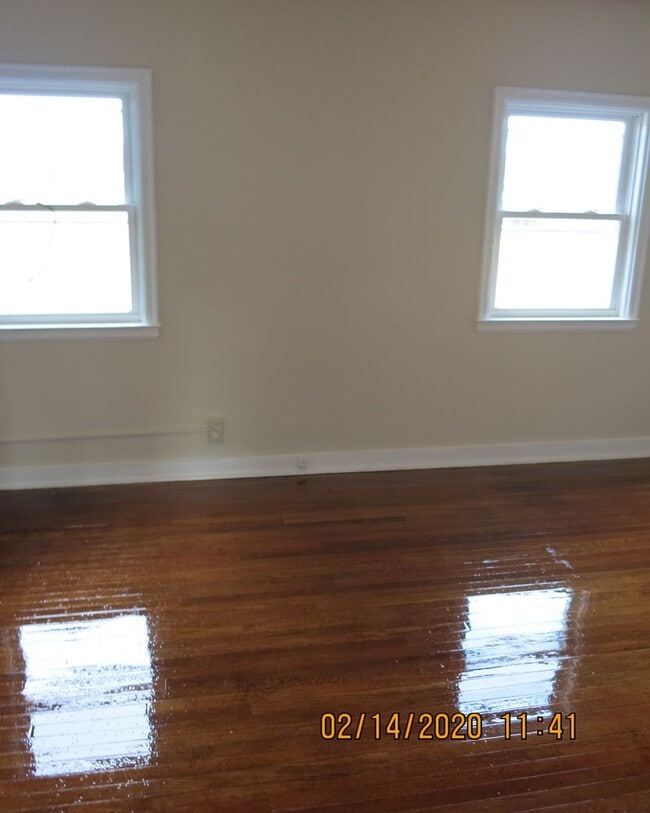 Building Photo - 1415 Calder St