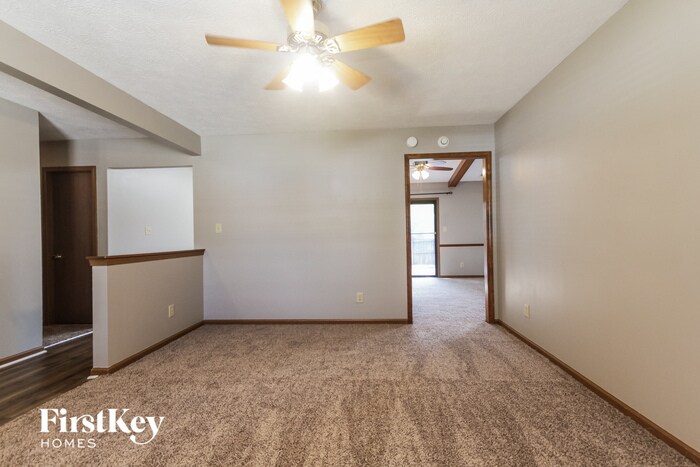 Building Photo - 8240 Parsley Ln