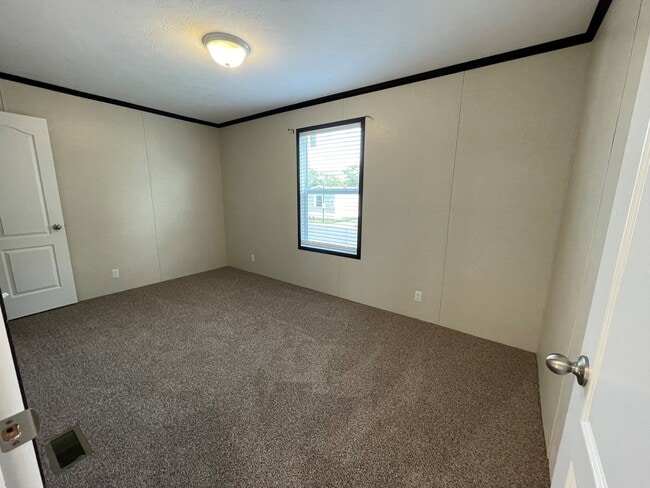 Building Photo - 31 Mockingbird Hill Dr