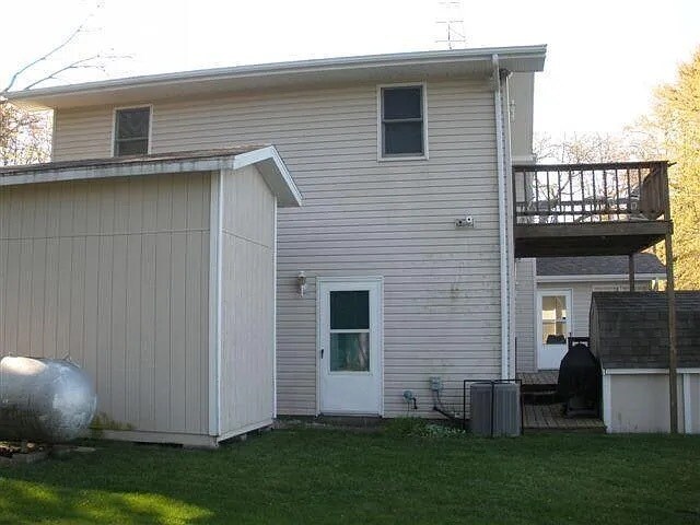 Building Photo - 51156 Maple Rd