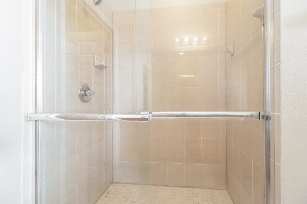 Building Photo - 6516 Quiet Pool Ct