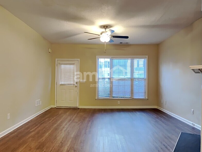 Building Photo - 1134 Dunedin Trl