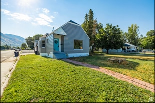 Building Photo - 201 S 400 E