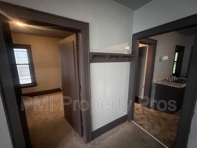 Building Photo - 2530 N 37th St