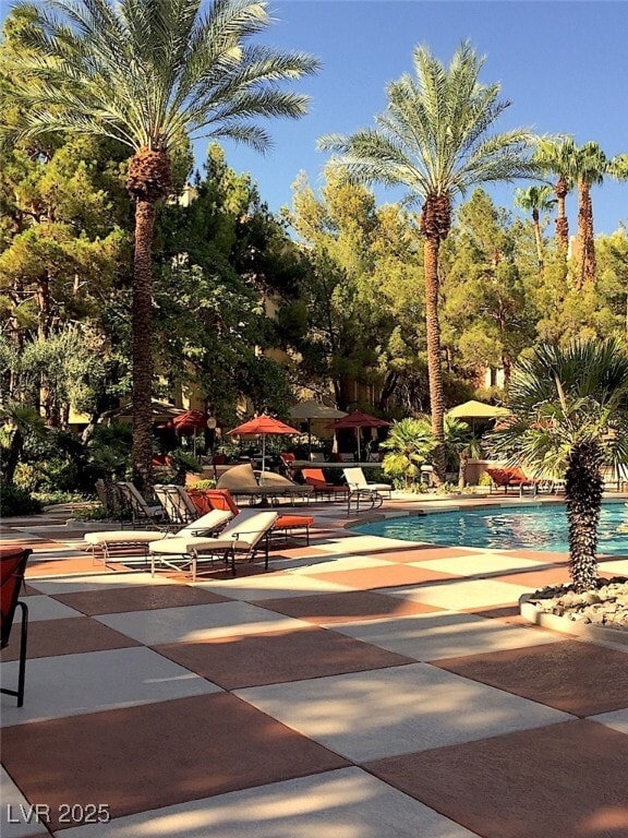 Building Photo - 230 E Flamingo Rd