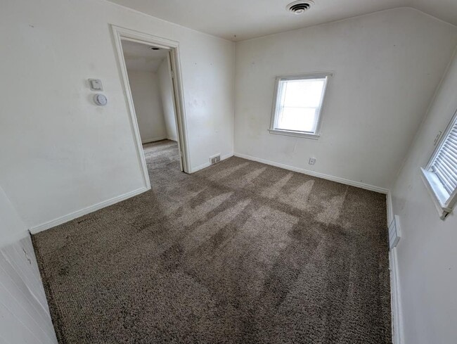 Building Photo - 525 1/2 Jackson St