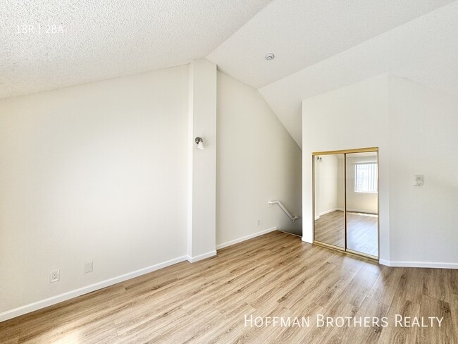 Building Photo - 5233 Cartwright Ave
