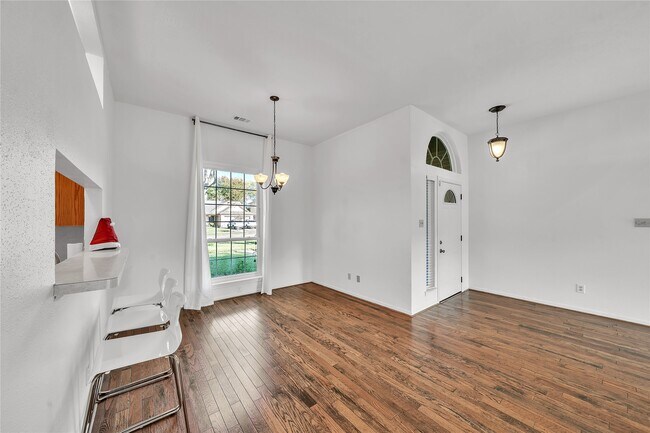 Building Photo - 16531 Tranquil Dr