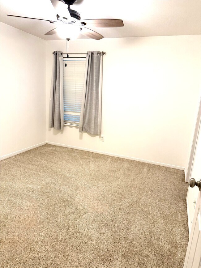 Building Photo - 19202 Poplar Trails Ln