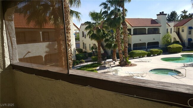 Building Photo - 6125 W Oakey Blvd