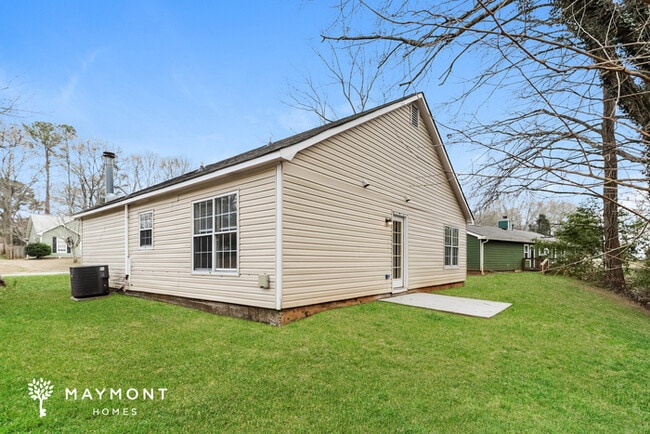 Building Photo - Charming 3 Bedroom McDonough, GA