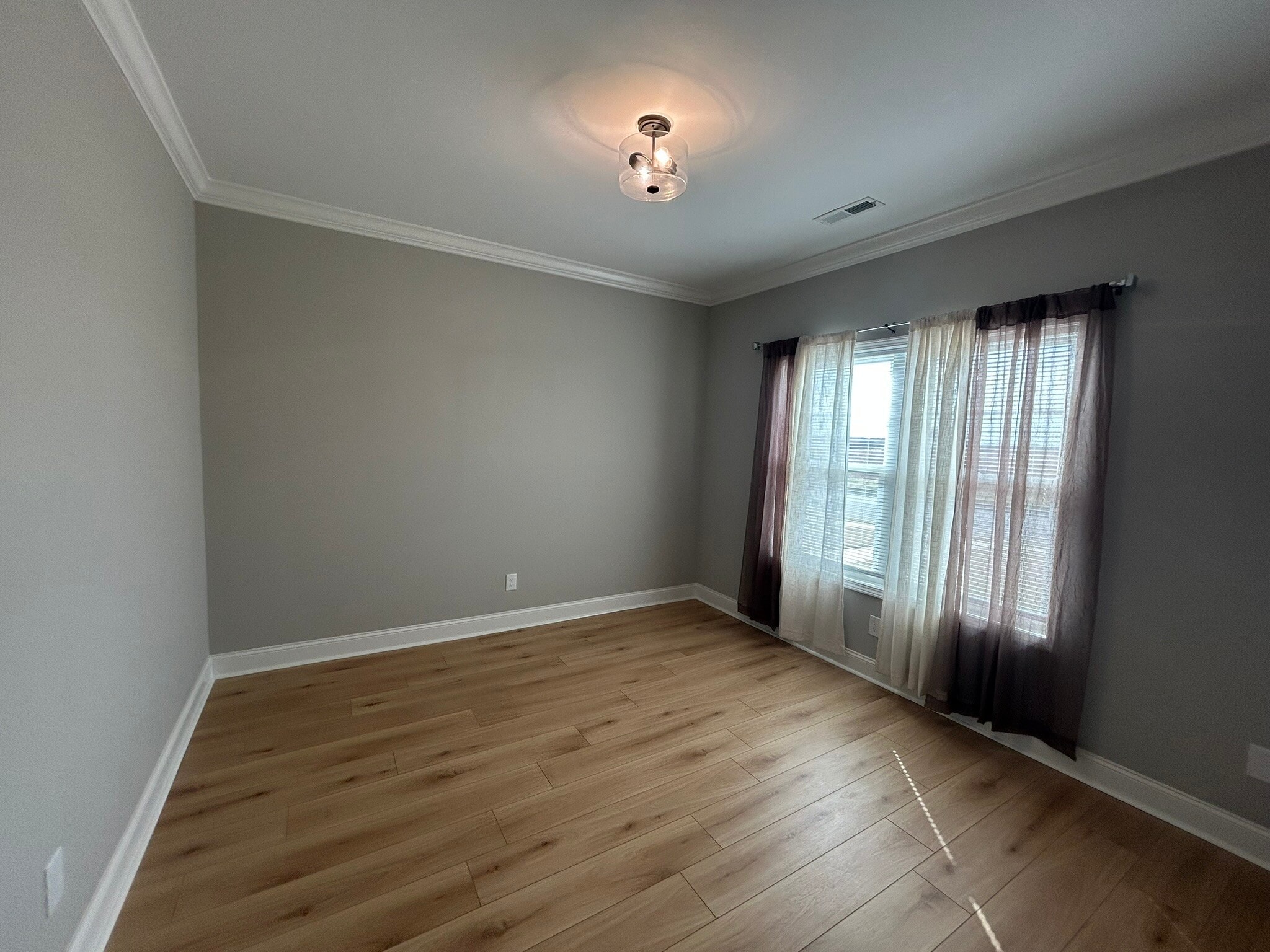 Building Photo - 163 Susan Lynn Dr