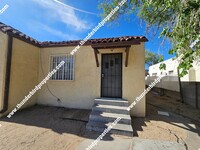 Building Photo - 1622 Coal Ave SE