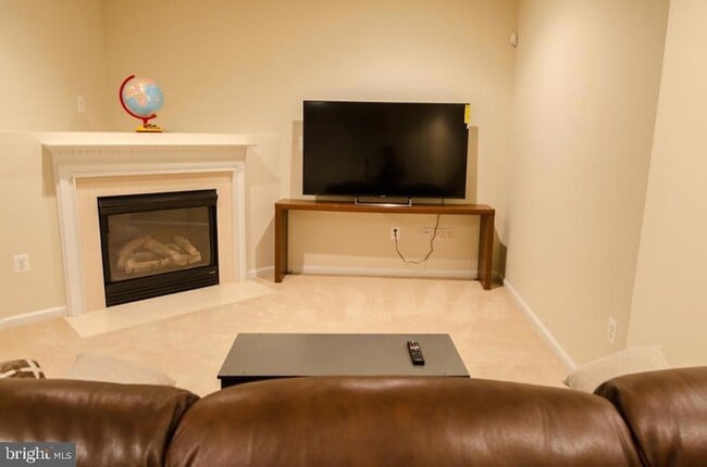 Building Photo - 12176 Bridgend Run