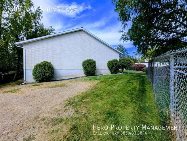 Building Photo - 1504 Spring Ln
