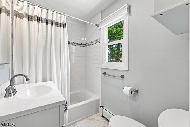 Building Photo - 14 N Glen Ave