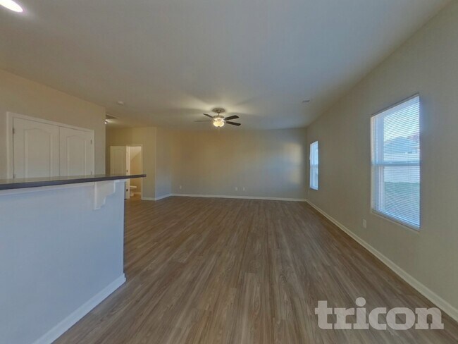 Building Photo - 1134 Blue Topaz Dr