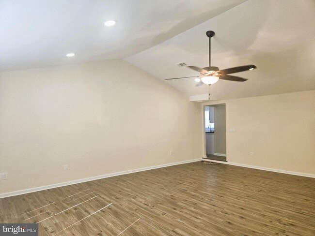 Building Photo - 199 Berger St