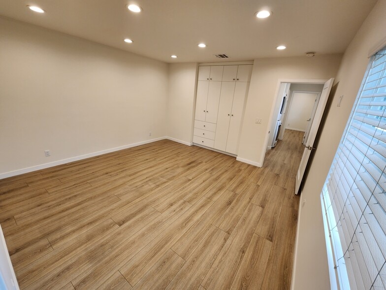 Building Photo - 14203 Burton St