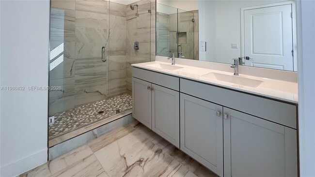 Building Photo - 230 SW 170th Ave