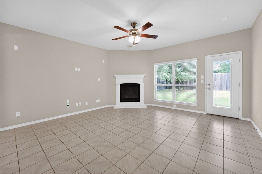 Building Photo - 10304 Big Sandy Ct