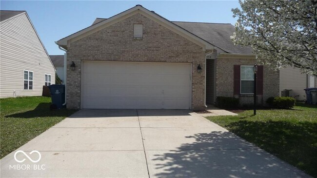 Primary Photo - 15550 Outside Trail