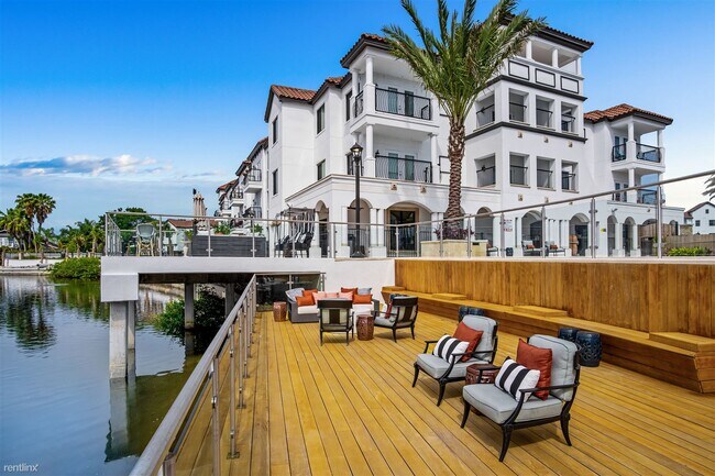 Building Photo - 5365 Harborside Dr
