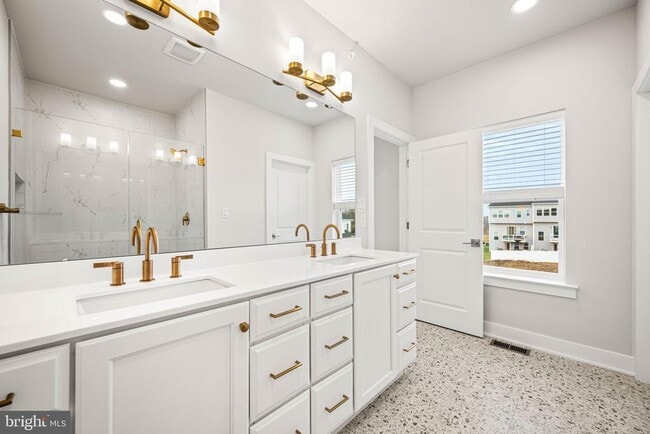 Building Photo - 104 Lizabetta Ln