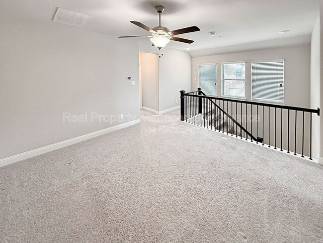 Building Photo - 4621 Piedras Lanzar Dr
