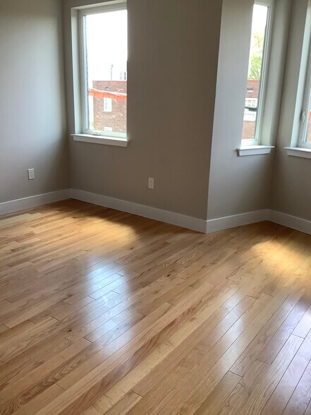 Building Photo - 2111 W Seybert St