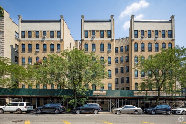 Building Photo - 930  ST NICHOLAS AVE