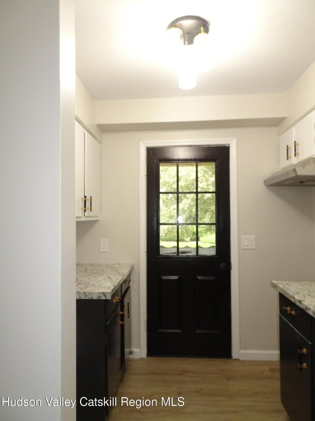 Building Photo - 167 NY-23