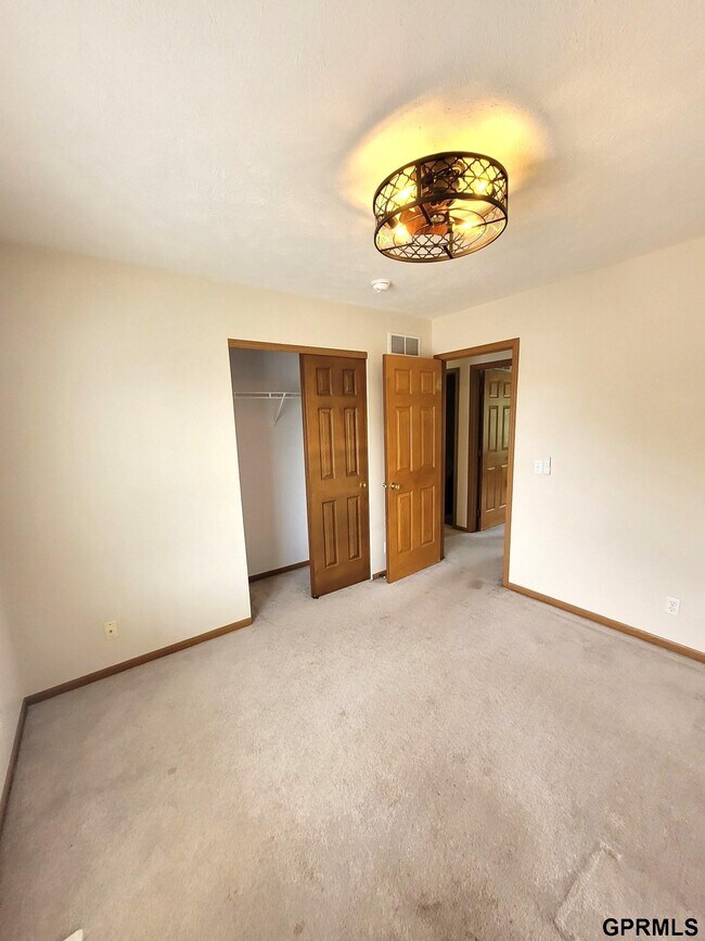 Building Photo - 13520 Westport Cir