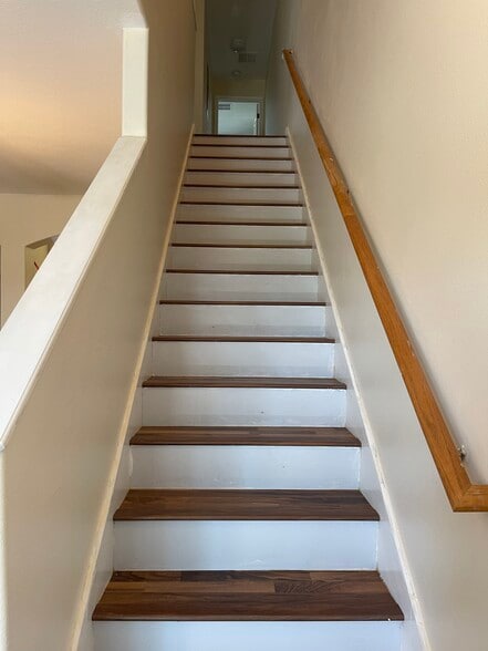 Building Photo - 4213 Winding Vine Dr