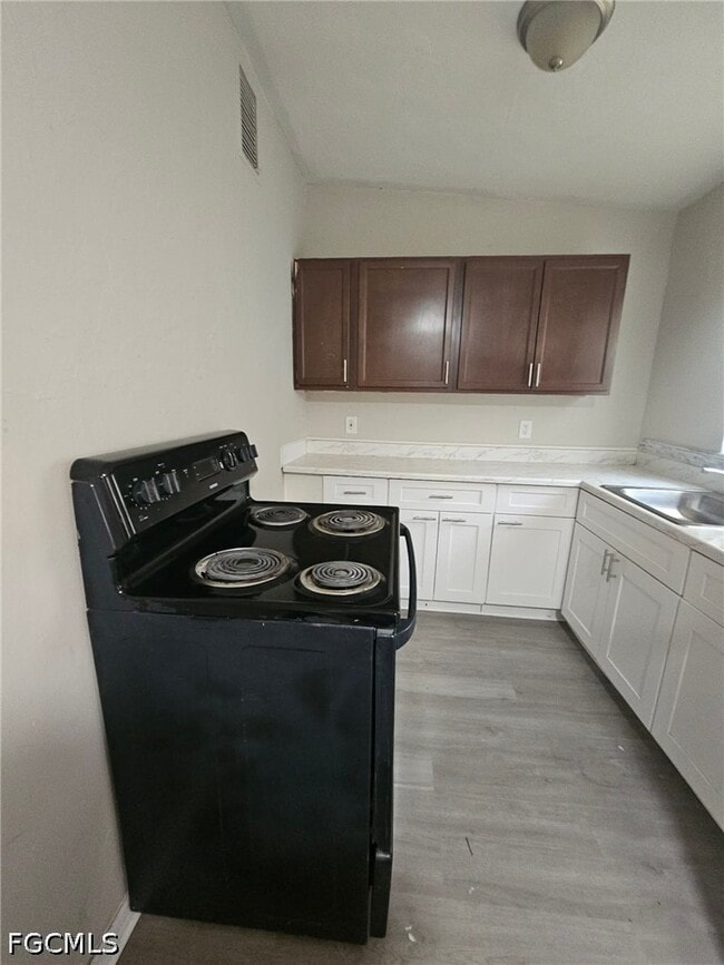Building Photo - 3022 Guava St