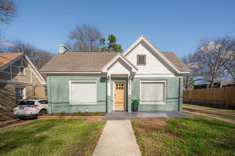 Building Photo - 611 W Houston St