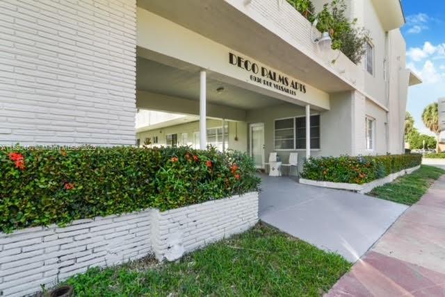 Building Photo - 6930 Rue Versailles Dr